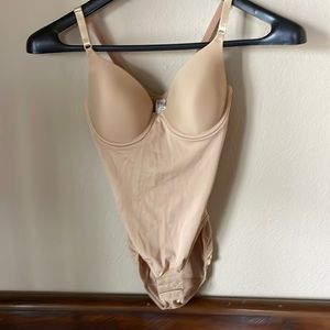 Maidenform Flexee Shapewear